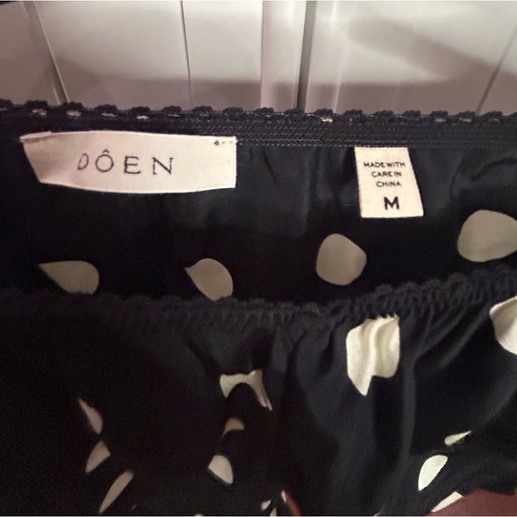 NWOT Doen Louise Black & White Polka Dot Silk Camisole in Solstice Sky, Size M - Picture 16 of 16